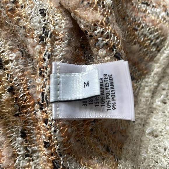 St. John Textured Wool-Blend Top - Picture 7 of 7